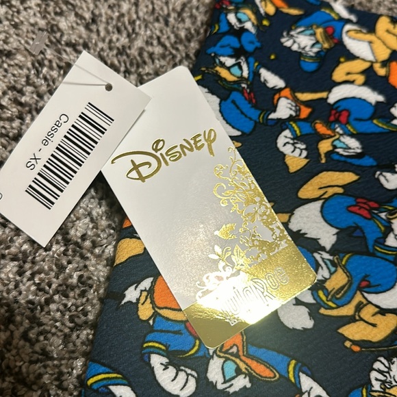NWT LulaRoe Disney Donald Duck Cassie Skirt XS - Picture 2 of 5